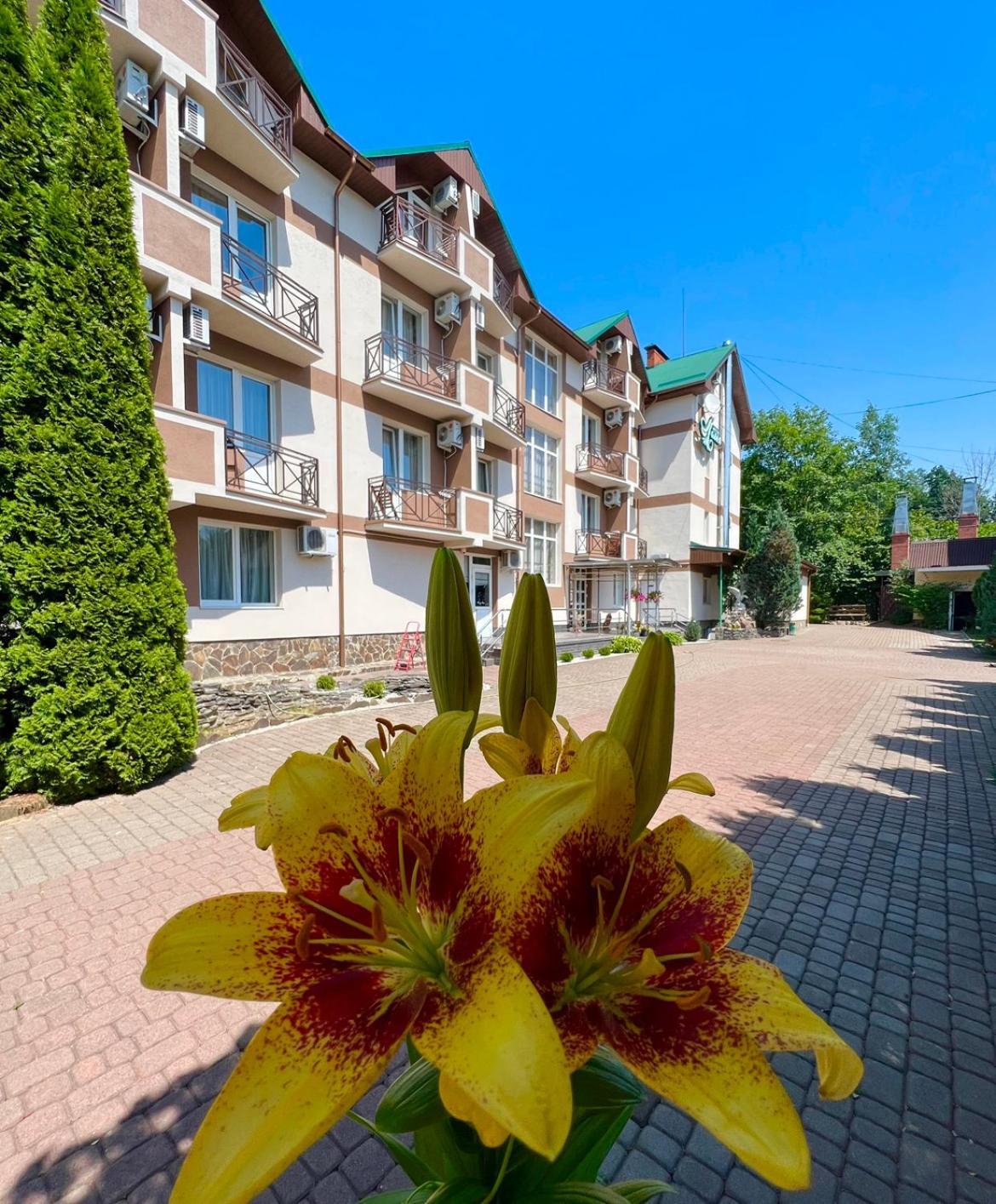 Lileya Hotel Polyana  Εξωτερικό φωτογραφία